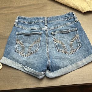 Hollister High Rise Denim/Jean Shorts